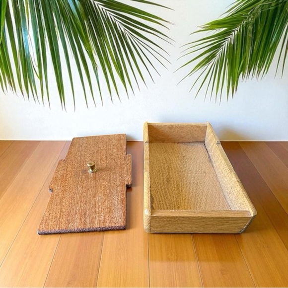 Handcrafted Wooden Trinket Box with Brass Knob – Artist Marked - Picture 6 of 14